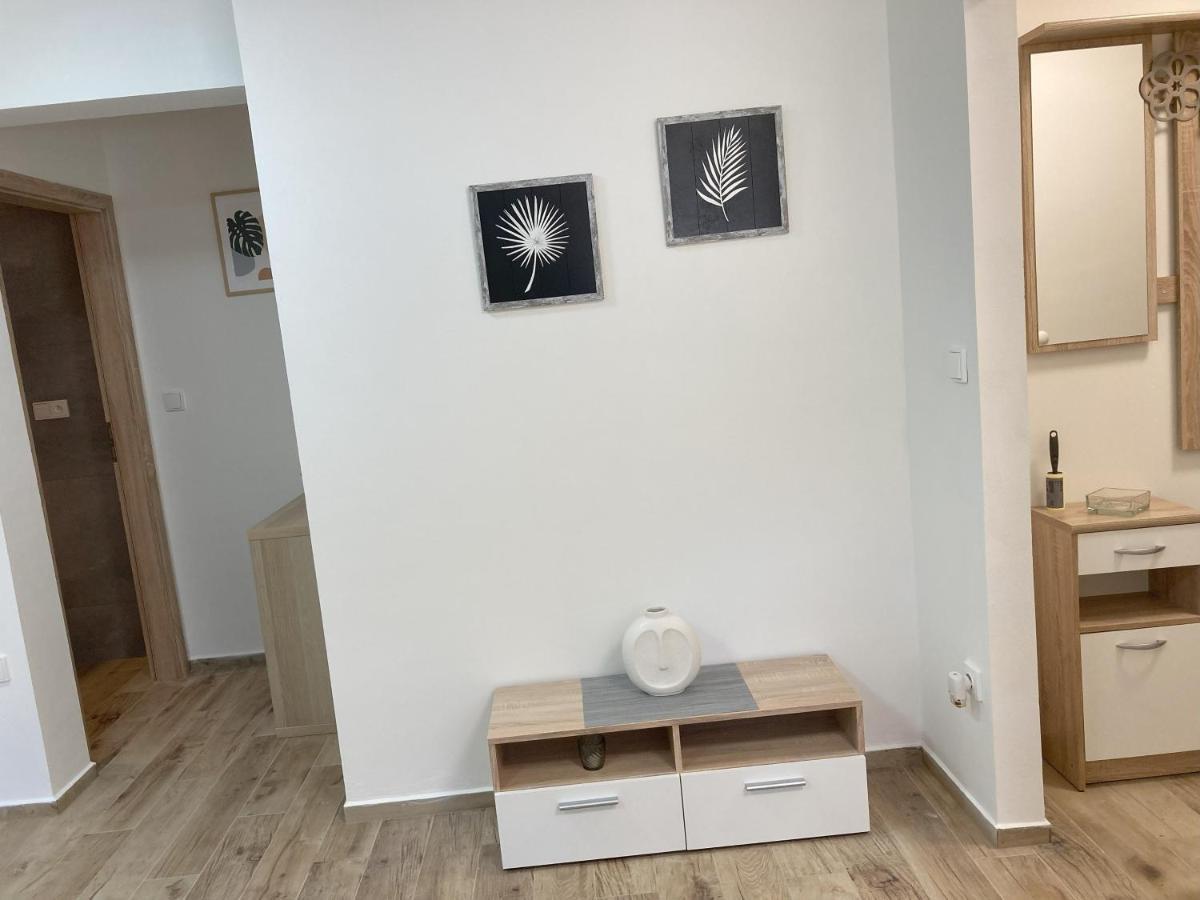 Apartament Ubytovani U Zuzy Velké Pavlovice Zewnętrze zdjęcie